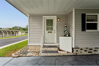 2000 E Bay Drive #25, Largo, FL 33771 - Photo 8