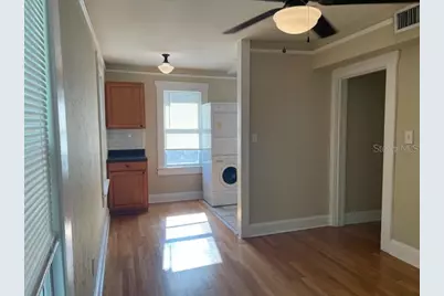 807 1/2 S Fremont Avenue #Upper, Tampa, FL 33606 - Photo 10