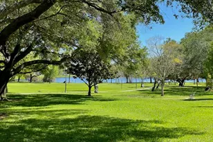 1601 11th St N, Saint Petersburg, FL 33704 - Photo 40