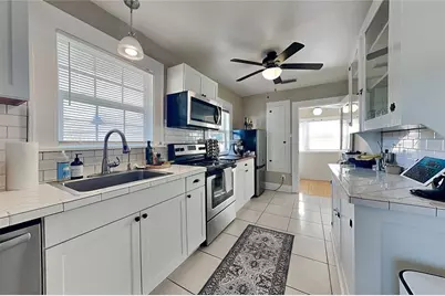 1601 11 Street N, Saint Petersburg, FL 33704 - Photo 6