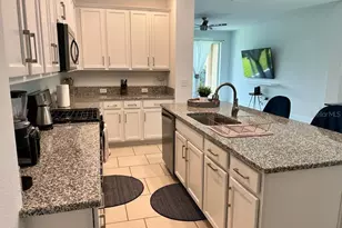 6103 Voyagers Pl, Apollo Beach, FL 33572 - Photo 4
