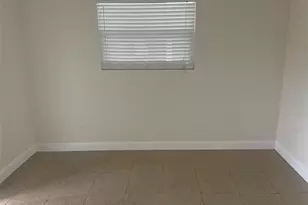5066 3rd St N, Saint Petersburg, FL 33703 - Photo 10