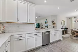 4333 Cairoli Ct, Wesley Chapel, FL 33543 - Photo 6