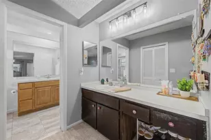 2028 Nobleton Ave, Spring Hill, FL 34608 - Photo 20