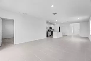 11709 Noble Blossom Loop, Dade City, FL 33525 - Photo 12