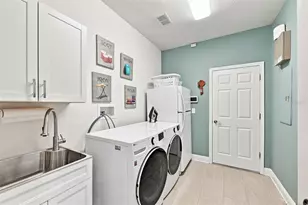 6517 Nestall Ct, Apollo Beach, FL 33572 - Photo 40