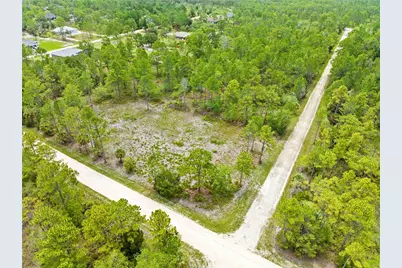 10052 Yellowbird Avenue, Weeki Wachee, FL 34614 - Photo 10