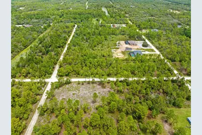 10052 Yellowbird Avenue, Weeki Wachee, FL 34614 - Photo 4