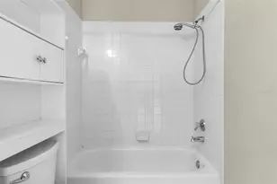 701 Mirror Lake Dr N, Saint Petersburg, FL 33701 - Photo 26