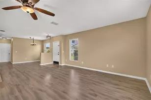 817 Ashentree Dr, Plant City, FL 33563 - Photo 6