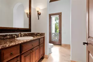 5211 W Neptune Way, Tampa, FL 33609 - Photo 12