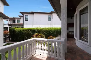 5211 W Neptune Way, Tampa, FL 33609 - Photo 44