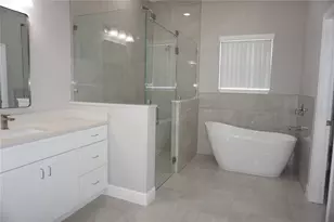 12572 Tree St, Largo, FL 33773 - Photo 10