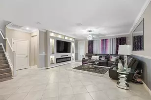 9650 Ivory Dr, Ruskin, FL 33573 - Photo 6