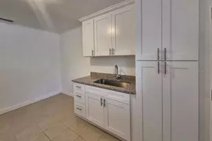 1726 W Chestnut St, Tampa, FL 33607 - Photo 8