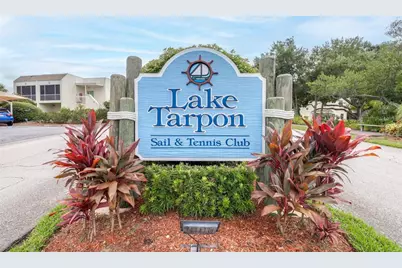 90 S Highland Avenue #110, Tarpon Springs, FL 34689 - Photo 2