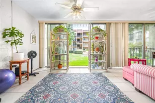 90 S Highland Ave, Tarpon Springs, FL 34689 - Photo 10