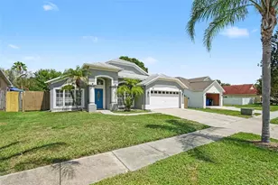 11504 Wellman Dr, Riverview, FL 33578 - Photo 2