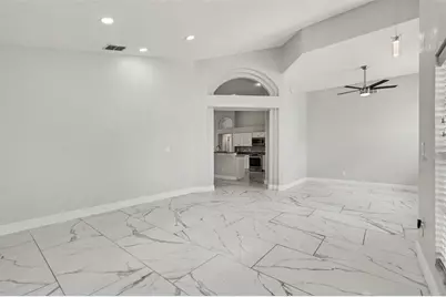11504 Wellman Drive, Riverview, FL 33578 - Photo 8