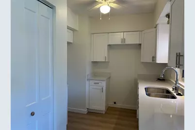 7011 Place De La Paix #1A, Saint Petersburg, FL 33707 - Photo 6