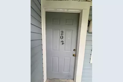 5038 Terrace Palms Circle #202, Tampa, FL 33617 - Photo 4