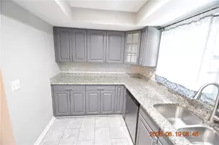 3273 Harbor Lake Dr, Largo, FL 33770 - Photo 12