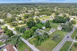 1002 Kay Jean Dr, Valrico, FL 33594 - Photo 4