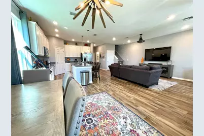 5211 Avalon Park Boulevard, Wesley Chapel, FL 33545 - Photo 8