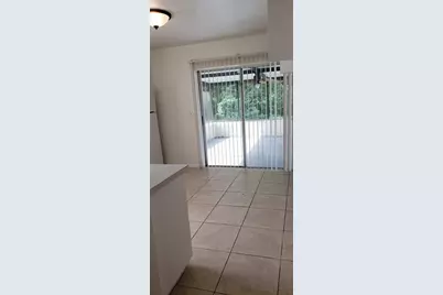 16106 Sagebrush Road, Tampa, FL 33618 - Photo 6