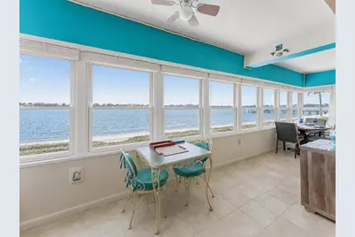 5020 Brittany Drive S #118, Saint Petersburg, FL 33715 - Photo 2