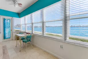 5020 Brittany Dr S, Saint Petersburg, FL 33715 - Photo 6