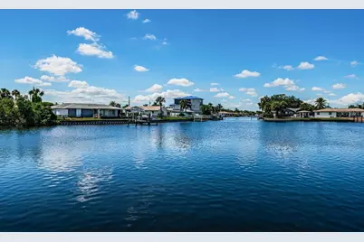 4280 13th Lane NE, Saint Petersburg, FL 33703 - Photo 4