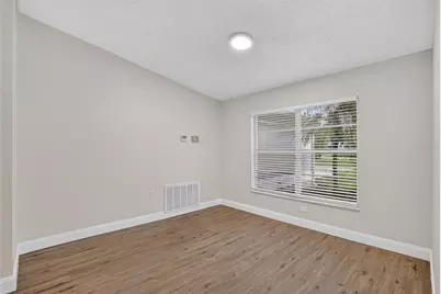 27526 Green Willow Run, Wesley Chapel, FL 33544 - Photo 10