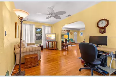 4559 N Yardley Avenue N, Saint Petersburg, FL 33713 - Photo 16