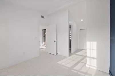8711 N River Forest Circle, Tampa, FL 33604 - Photo 28