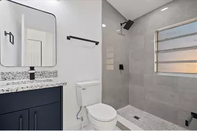 8711 N River Forest Circle, Tampa, FL 33604 - Photo 30