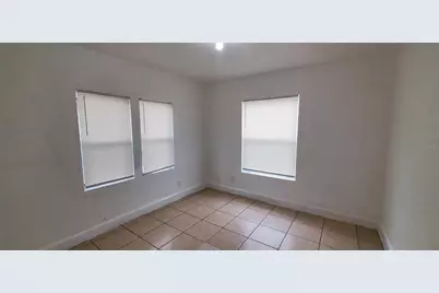 1721 Prescott Street S, Saint Petersburg, FL 33712 - Photo 6