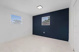 8303 Bahia Ave, Tampa, FL 33619 - Photo 26