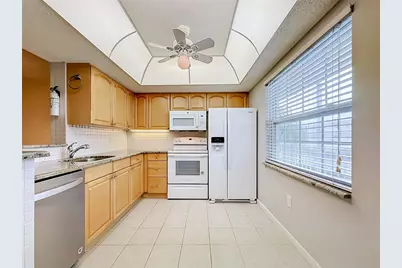 952 Virginia Street #207, Dunedin, FL 34698 - Photo 4