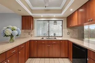 8012 Pagoda Dr, Spring Hill, FL 34606 - Photo 4