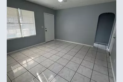 2705 6th Street W, Bradenton, FL 34205 - Photo 2