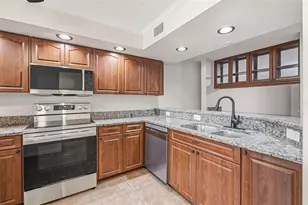 2533 Dolly Bay Dr, Palm Harbor, FL 34684 - Photo 8