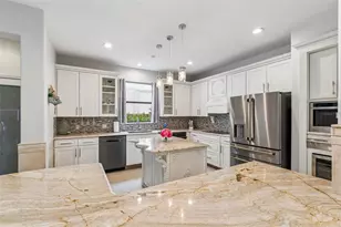 15630 N Himes Ave, Tampa, FL 33618 - Photo 18