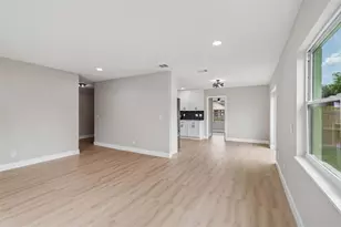 7802 N Matanzas Ave, Tampa, FL 33614 - Photo 10