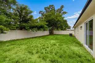 7802 N Matanzas Ave, Tampa, FL 33614 - Photo 38