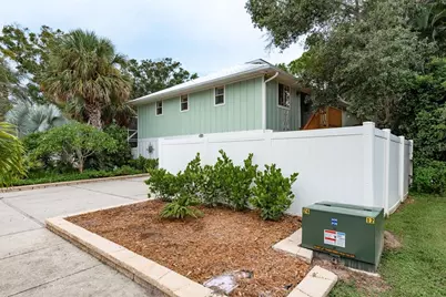 737 Ohio Avenue, Palm Harbor, FL 34683 - Photo 2
