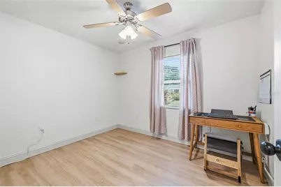 3913 W Wallace Avenue, Tampa, FL 33611 - Photo 18