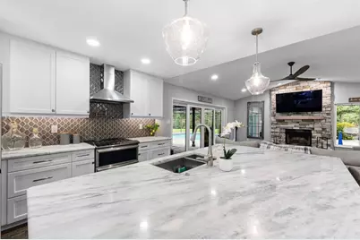 3906 Braun Way, Valrico, FL 33596 - Photo 8