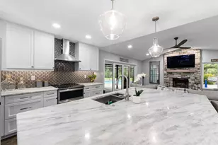 3906 Braun Way, Valrico, FL 33596 - Photo 8