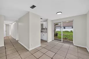 3311 E Chelsea St, Tampa, FL 33610 - Photo 8